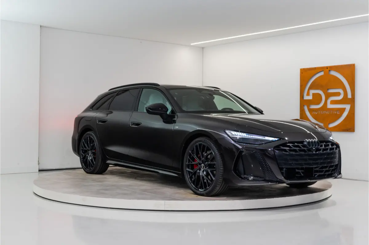 C9 e-hybrid 270KW Quattro S Edition Competition 367PK | Madeira Brown Pearl | Tech Pro | B&O | Lucht | Trekhaak | 5 jaar Fabrieksgarantie