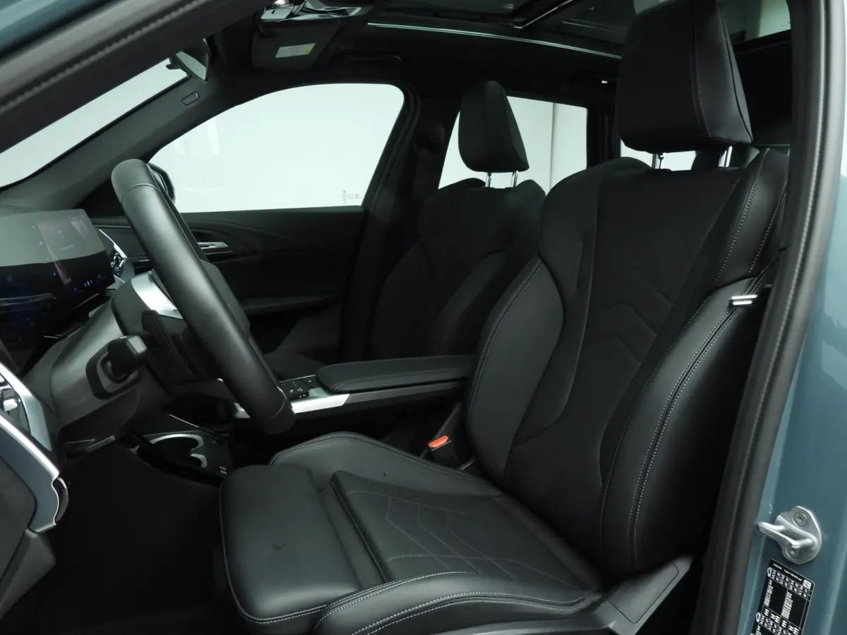 xDrive30 | M-Sportpakket | LED | Leder | Navigatie | Panoramadak | Stoelverwarming | DAB | Alu 19 inch