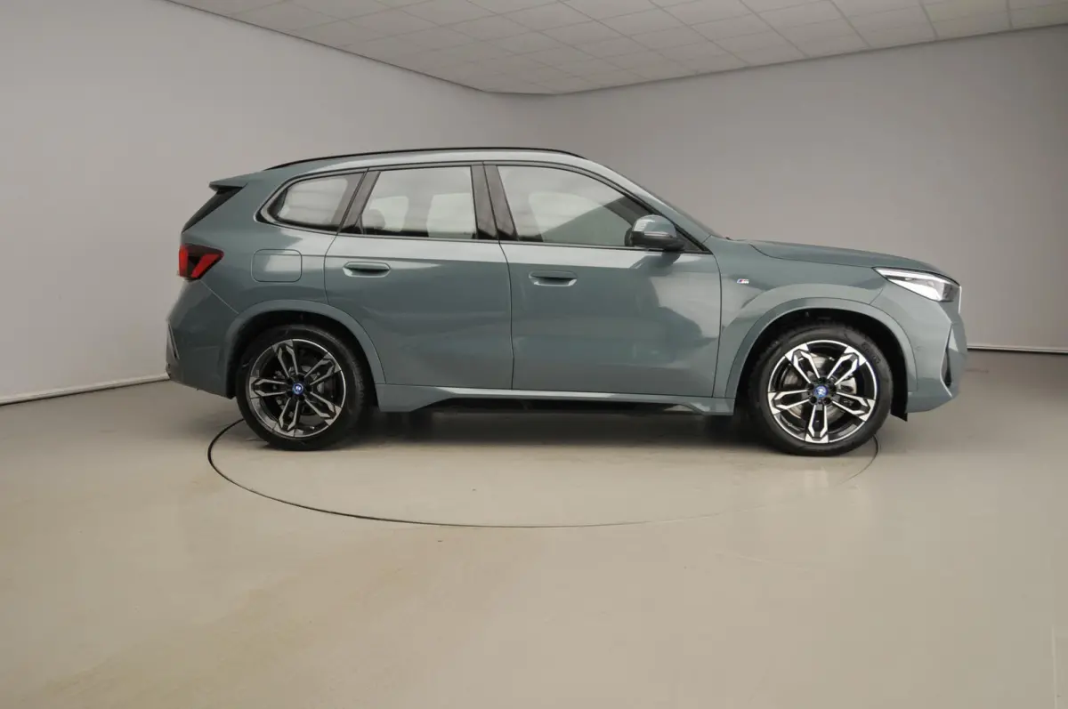 xDrive30 | M-Sportpakket | LED | Leder | Navigatie | Panoramadak | Stoelverwarming | DAB | Alu 19 inch