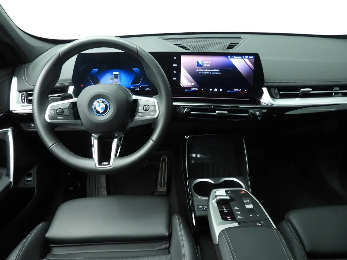 xDrive30 | M-Sportpakket | LED | Leder | Navigatie | Panoramadak | Stoelverwarming | DAB | Alu 19 inch