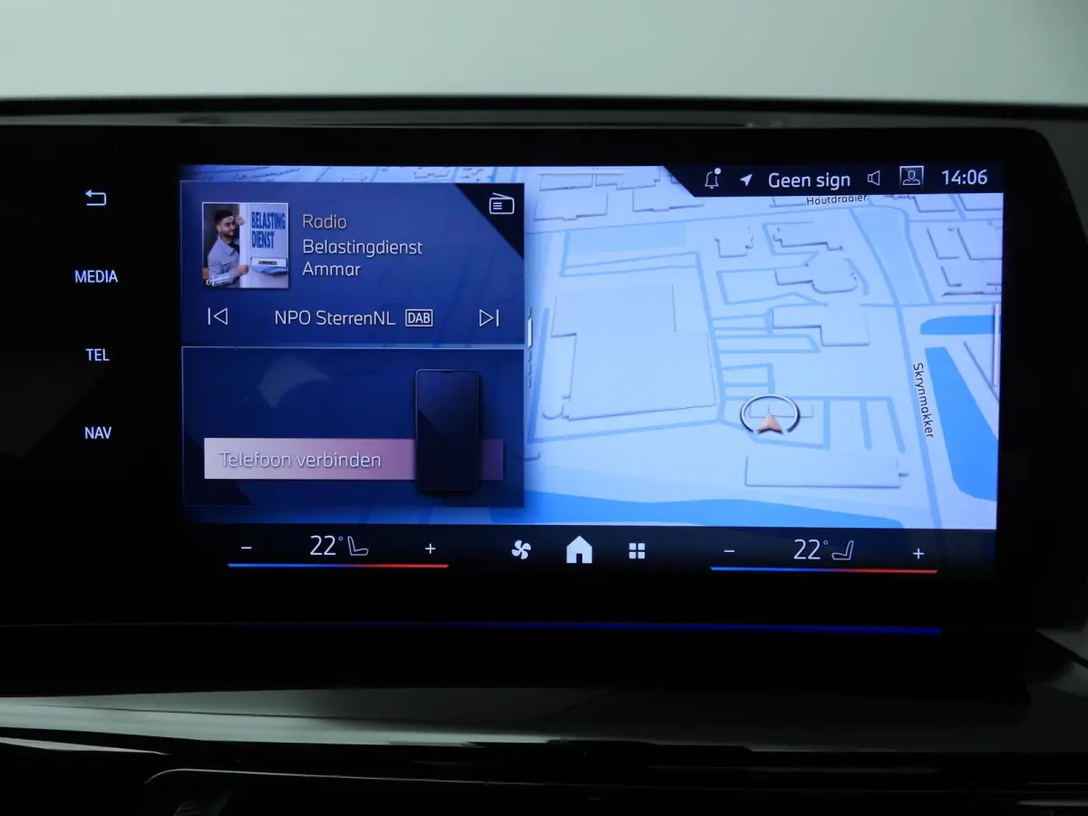 xDrive30 | M-Sportpakket | LED | Leder | Navigatie | Panoramadak | Stoelverwarming | DAB | Alu 19 inch