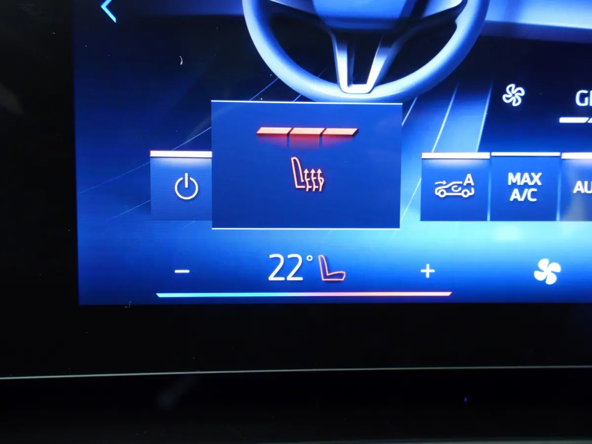 xDrive30 | M-Sportpakket | LED | Leder | Navigatie | Panoramadak | Stoelverwarming | DAB | Alu 19 inch