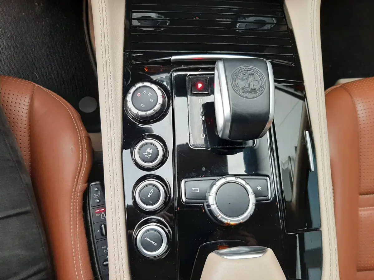 AMG 63 S 4MATIC 585 pk vol carbon