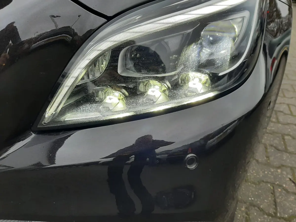 AMG 63 S 4MATIC 585 pk vol carbon