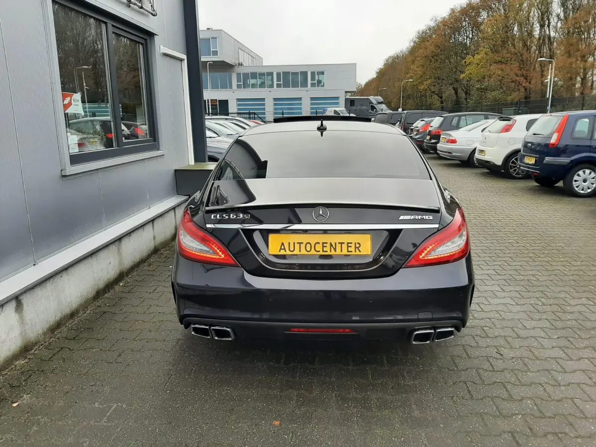 AMG 63 S 4MATIC 585 pk vol carbon