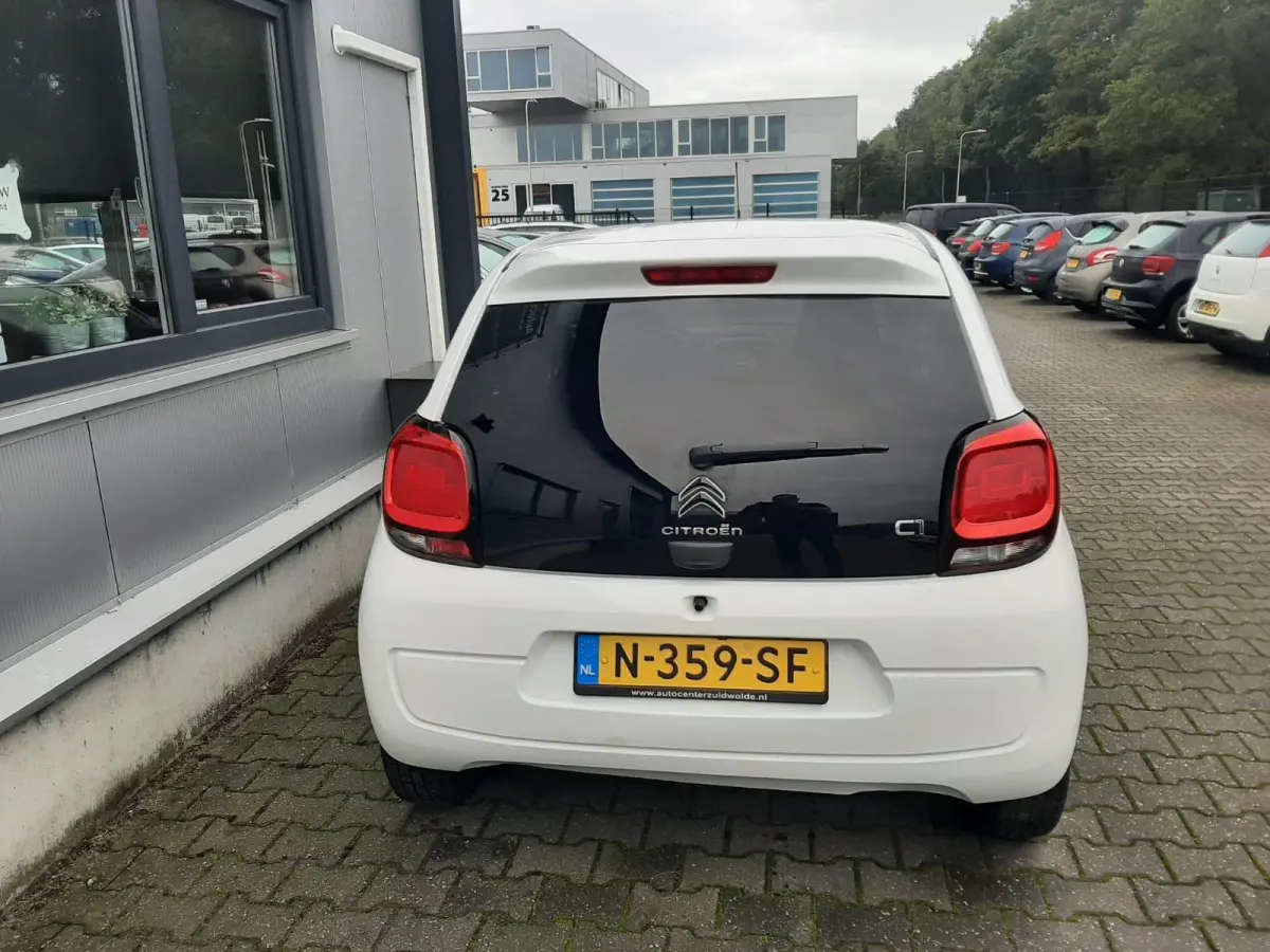 1.0 VTi Feel camera apple carplay airco cruise