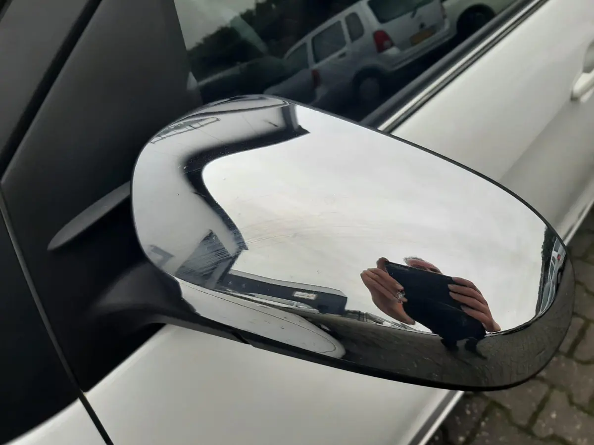 1.0 VTi Feel camera apple carplay airco cruise