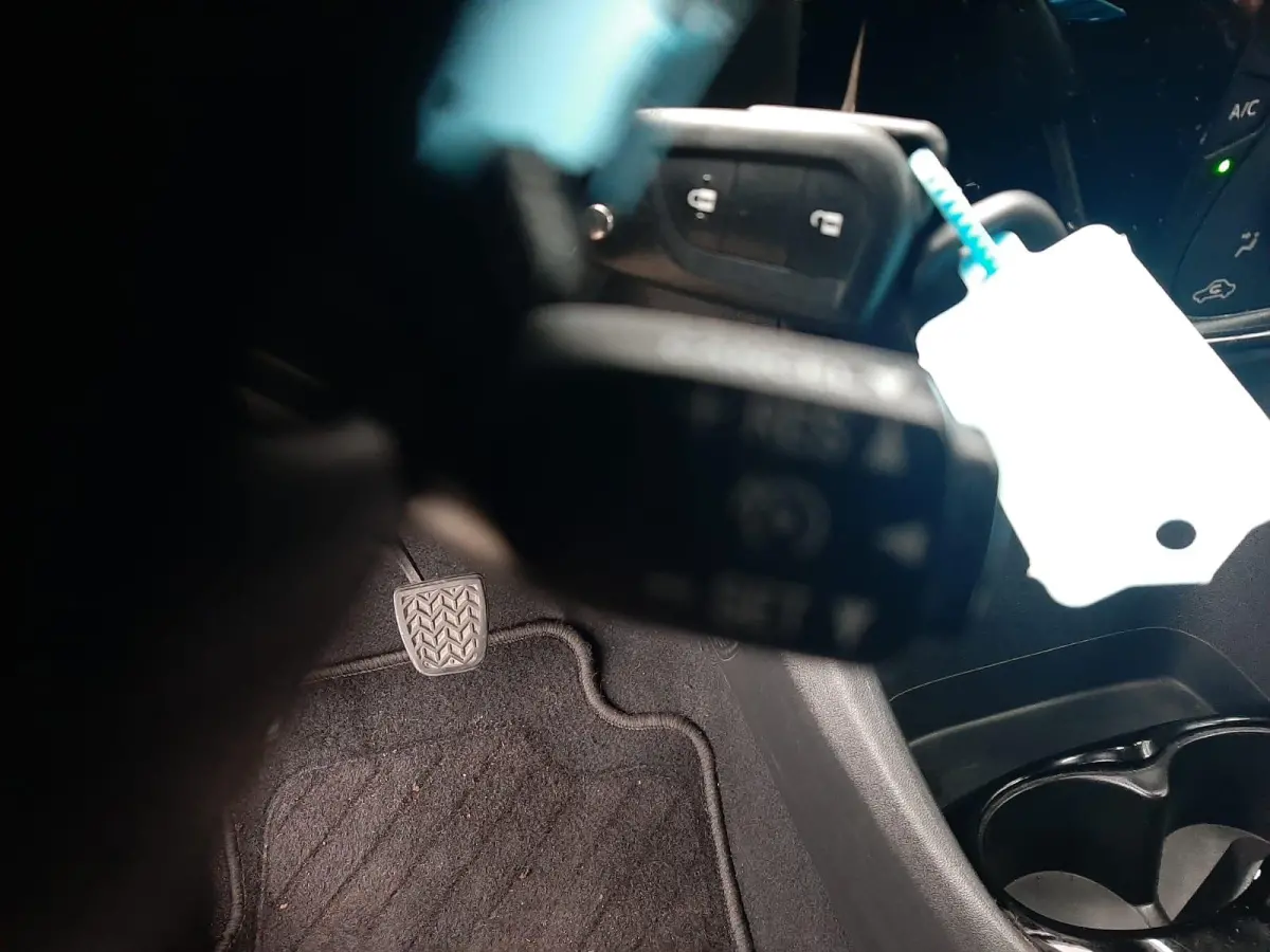 1.0 VTi Feel camera apple carplay airco cruise