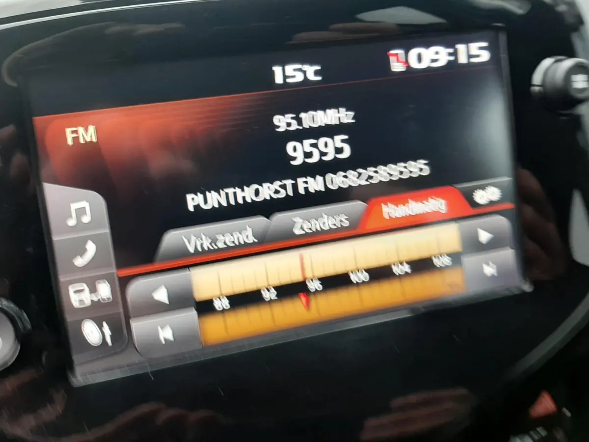 1.0 VTi Feel camera apple carplay airco cruise