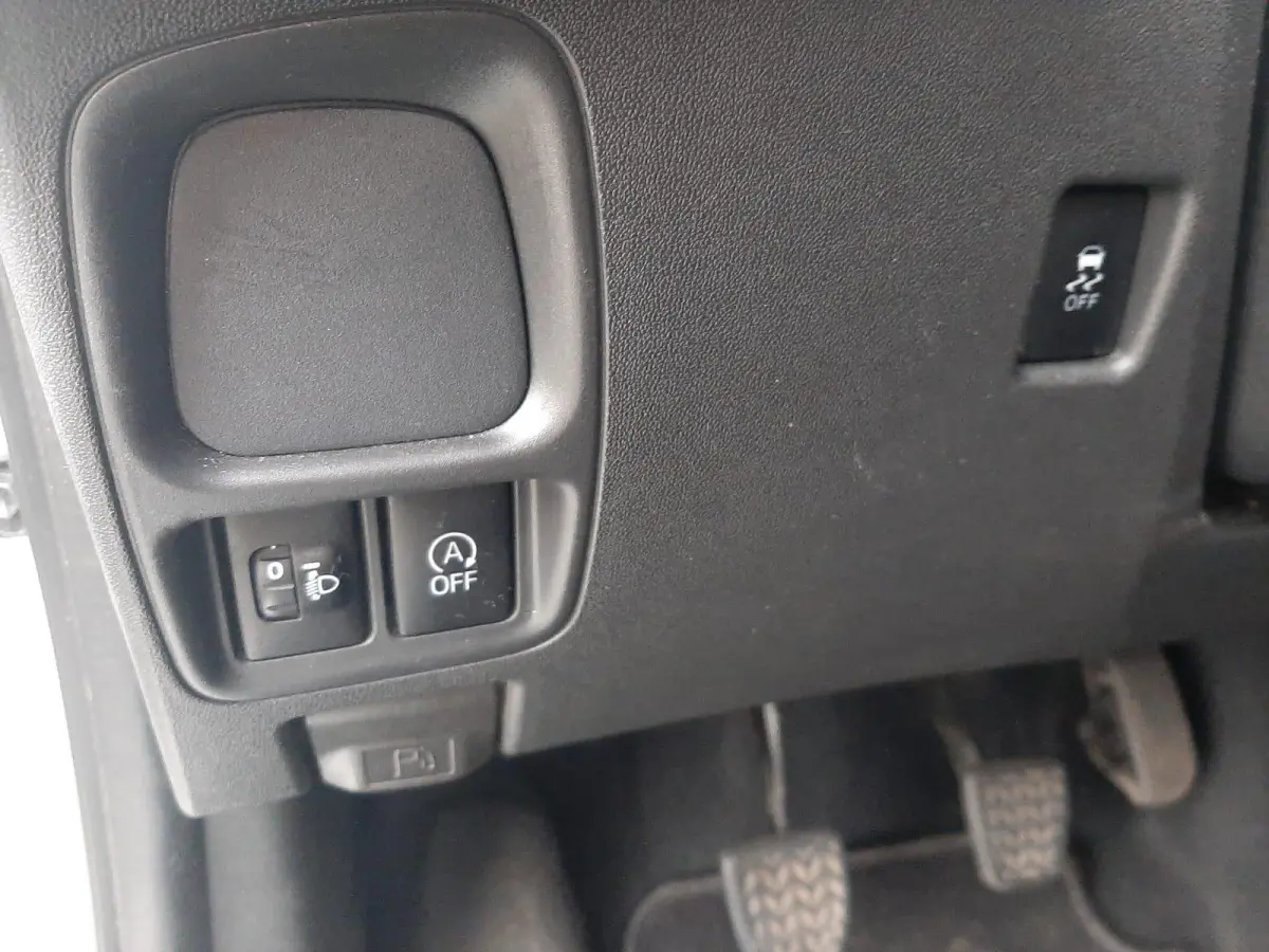 1.0 VTi Feel camera apple carplay airco cruise