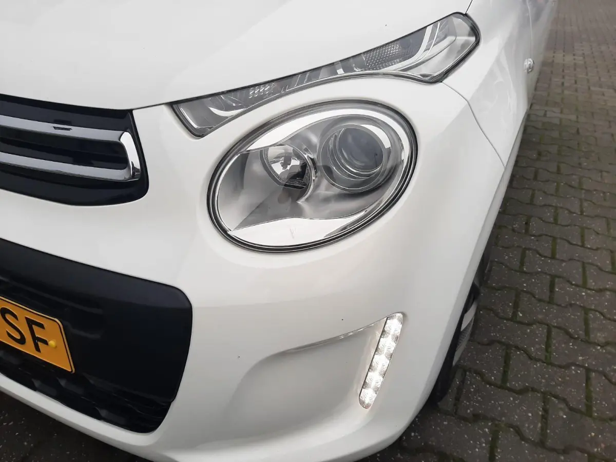 1.0 VTi Feel camera apple carplay airco cruise