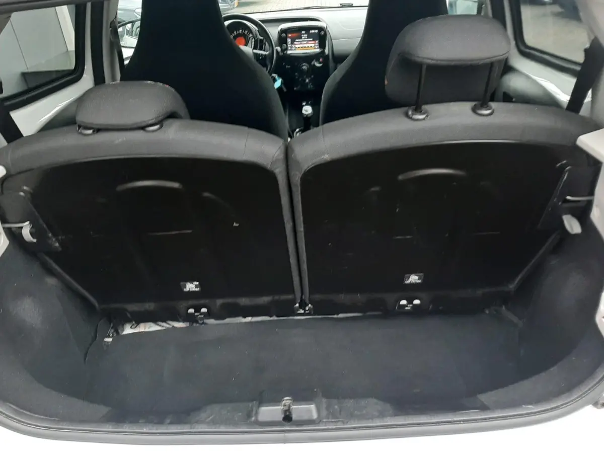 1.0 VTi Feel camera apple carplay airco cruise