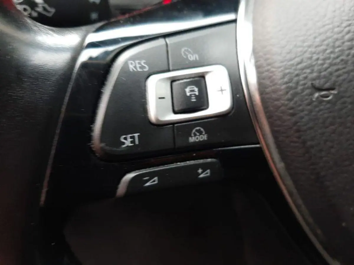 1.0 TGI Comfortline navi airco cruis appel carplay cng