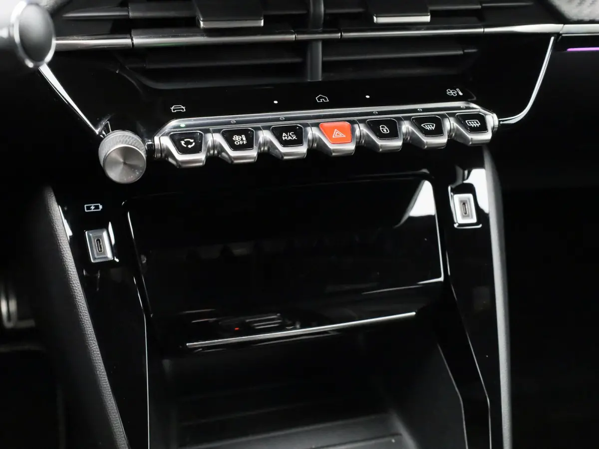 1.2 PureTech 130 PK Automaat GT-Line | CAMERA | KEYLESS