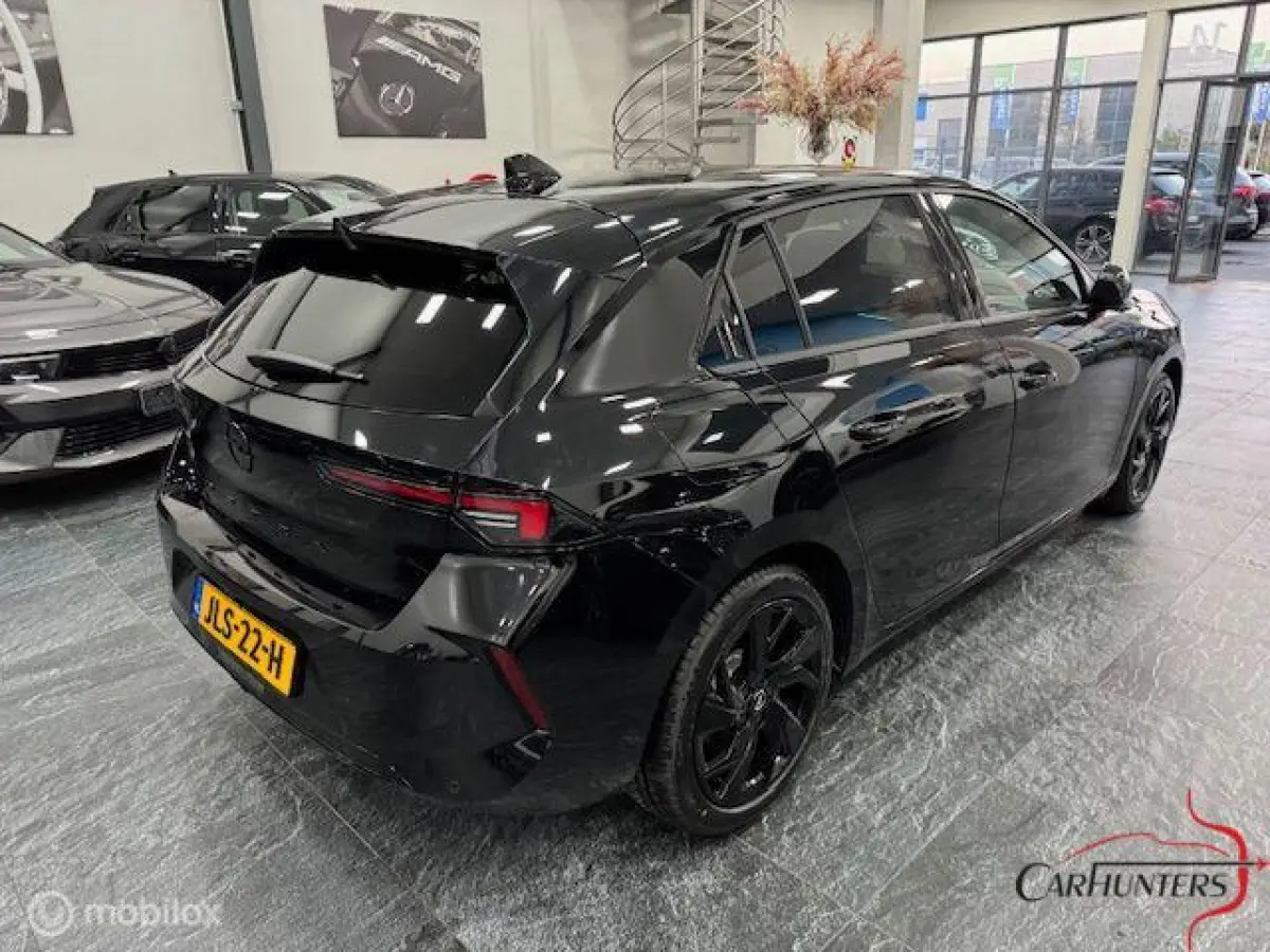 1.2 TURBO GS AUTOMAAT BLACK EDITION 1336 KM!