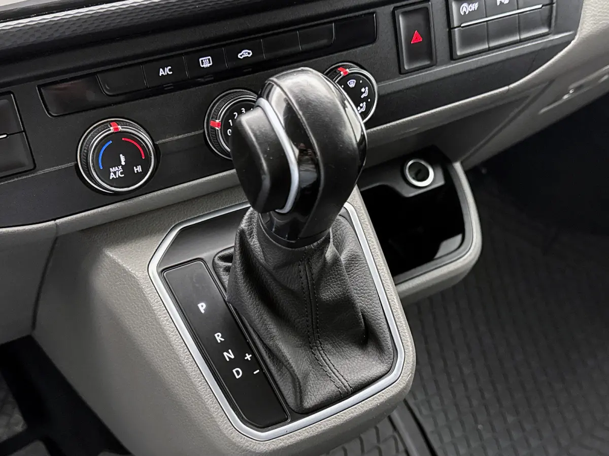 2.0 TDI L2H1 32 DC Bulli ABT Bodykit 204pk Leder Dubbele cabine Virtual cockpit Navigatie