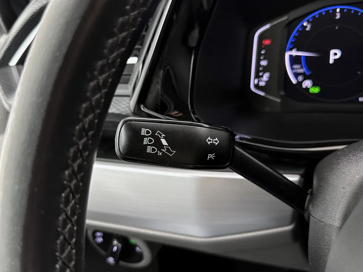 2.0 TDI L2H1 32 DC Bulli ABT Bodykit 204pk Leder Dubbele cabine Virtual cockpit Navigatie