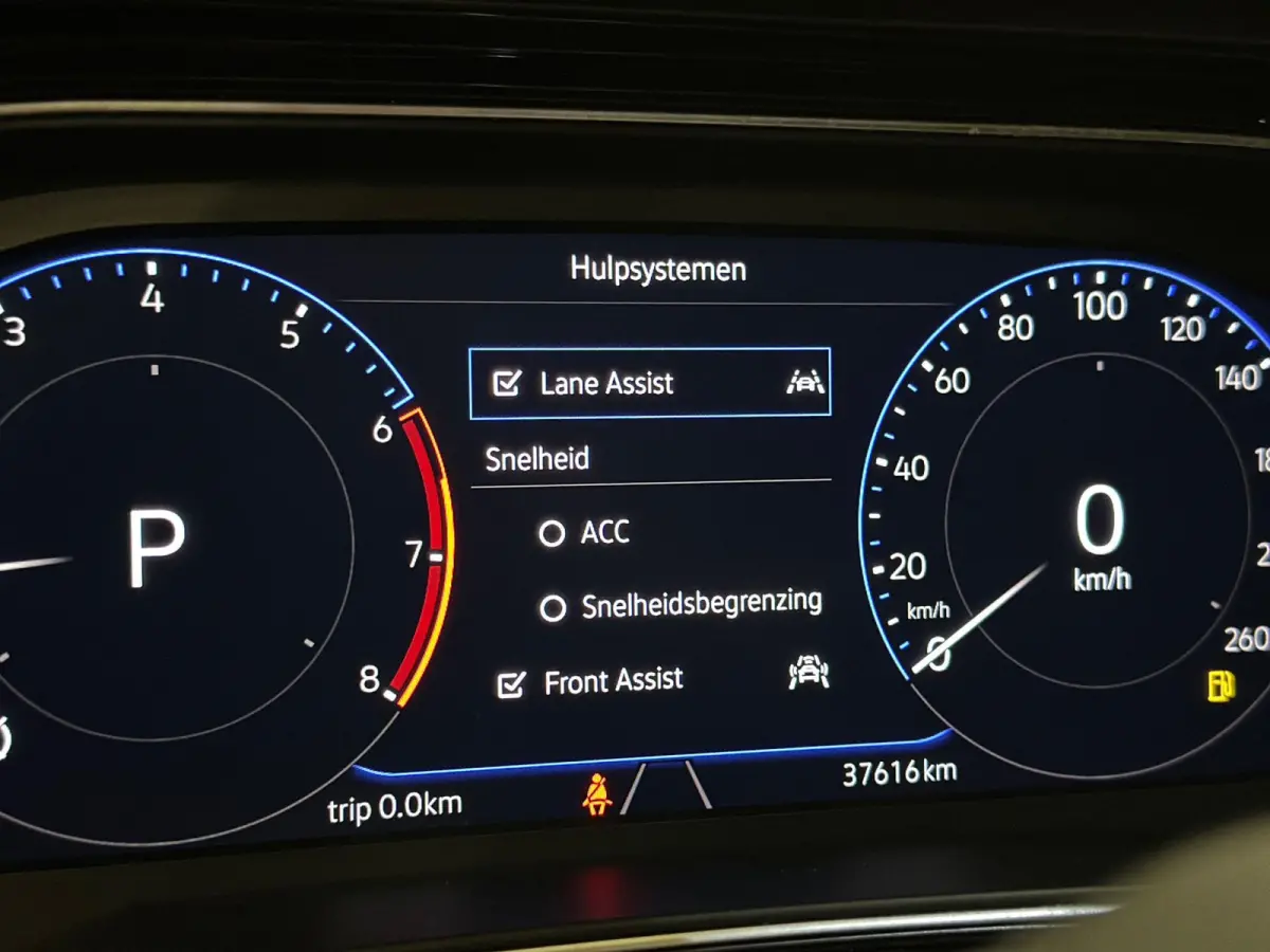 1.0 TSI R-Line|PANO|KEYLESS|FULL OPTIONS