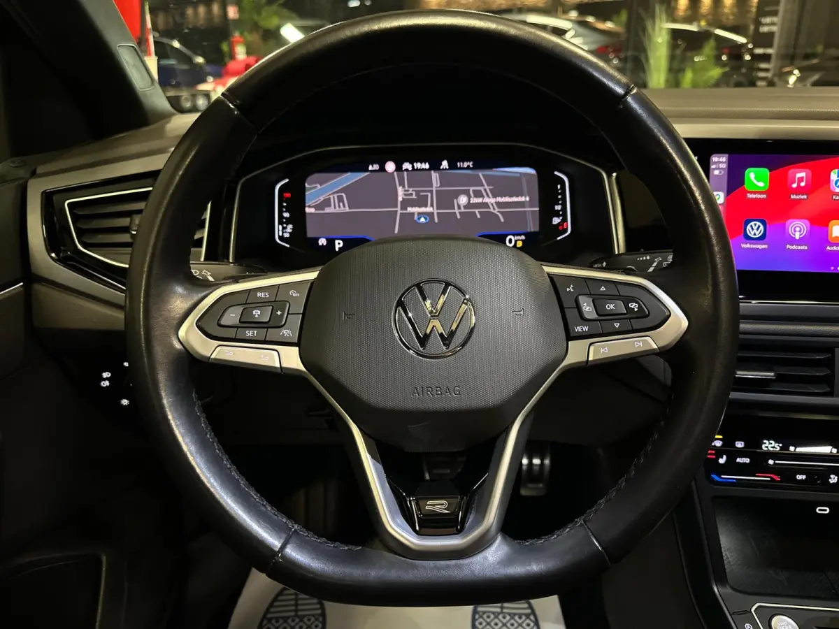 1.0 TSI R-Line|PANO|KEYLESS|FULL OPTIONS