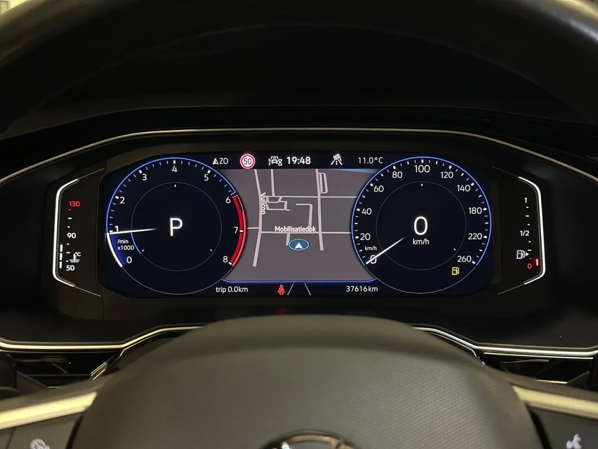1.0 TSI R-Line|PANO|KEYLESS|FULL OPTIONS