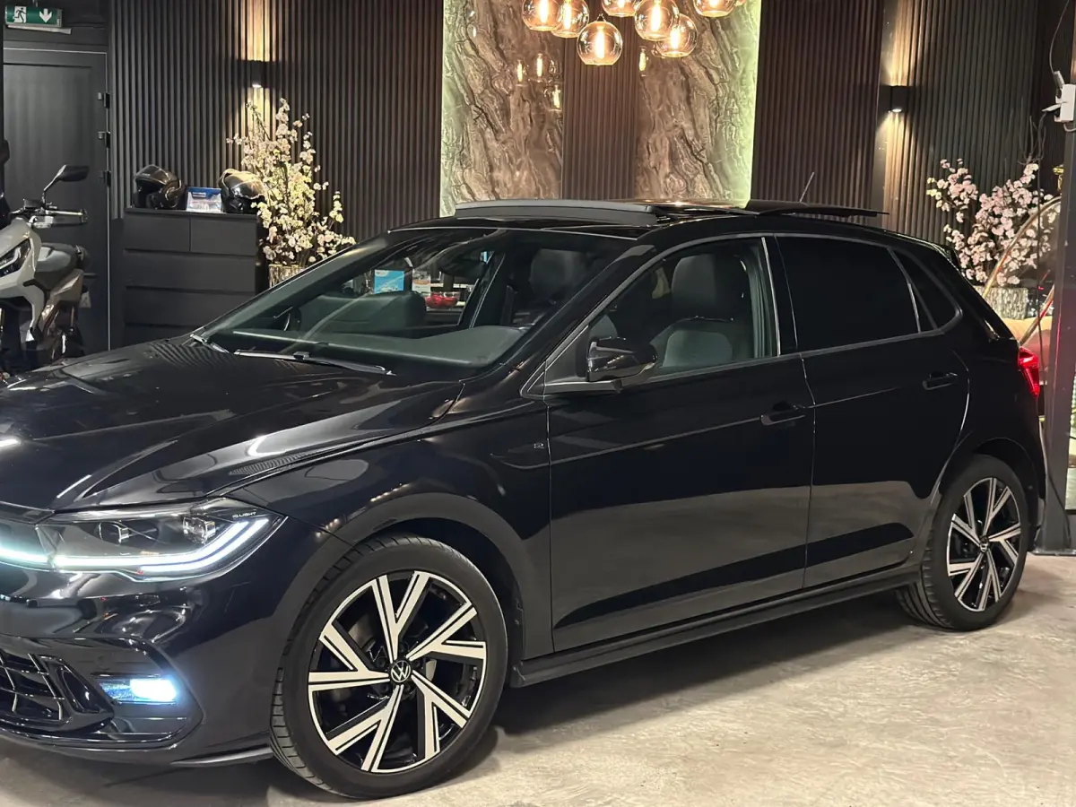 1.0 TSI R-Line|PANO|KEYLESS|FULL OPTIONS