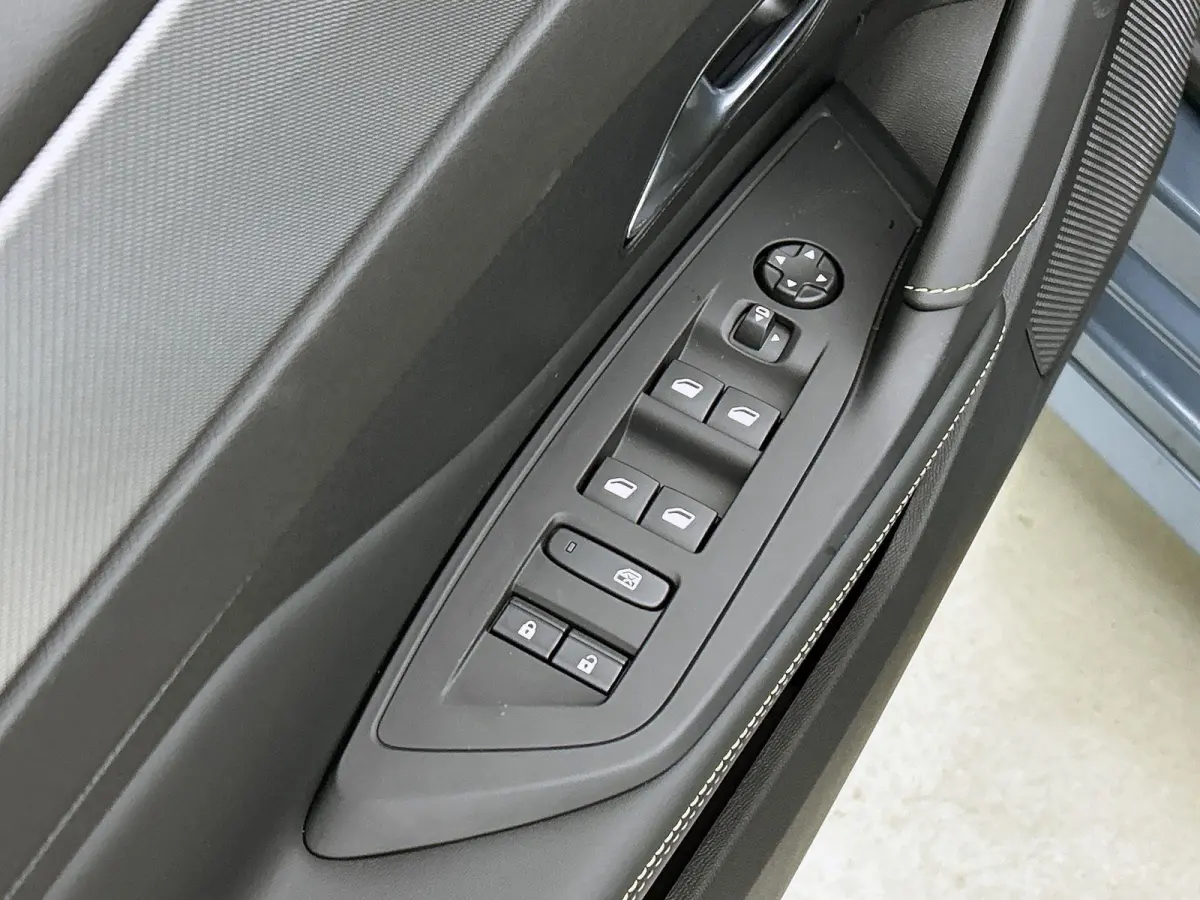 1.6 Plug-in Hybrid 195 GT | 8 JAAR GARANTIE | NIEUW | SNEL LEVERBAAR | Elektrische Bestuurdersstoel | Elektrische Achterklep | Adaptieve Cruise Control | Lederen/Alacantara | Matrix-LED Kopl