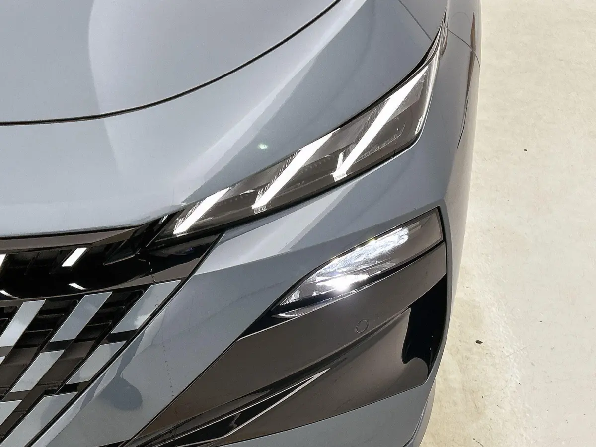 1.6 Plug-in Hybrid 195 GT | 8 JAAR GARANTIE | NIEUW | SNEL LEVERBAAR | Elektrische Bestuurdersstoel | Elektrische Achterklep | Adaptieve Cruise Control | Lederen/Alacantara | Matrix-LED Kopl