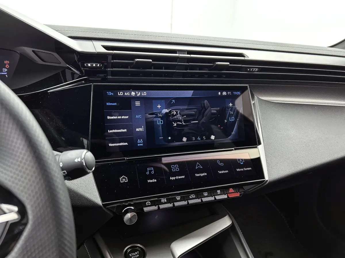 1.6 Plug-in Hybrid 195 GT | 8 JAAR GARANTIE | NIEUW | SNEL LEVERBAAR | Elektrische Bestuurdersstoel | Elektrische Achterklep | Adaptieve Cruise Control | Lederen/Alacantara | Matrix-LED Kopl