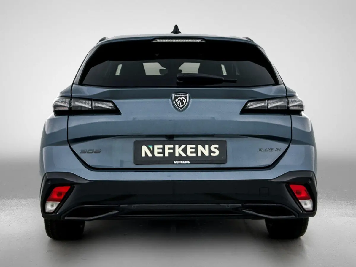 1.6 Plug-in Hybrid 195 GT | 8 JAAR GARANTIE | NIEUW | SNEL LEVERBAAR | Elektrische Bestuurdersstoel | Elektrische Achterklep | Adaptieve Cruise Control | Lederen/Alacantara | Matrix-LED Kopl