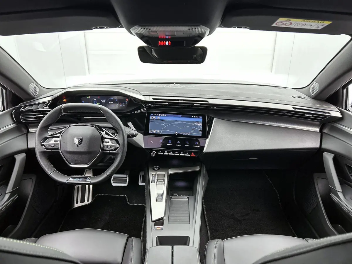 1.6 Plug-in Hybrid 195 GT | 8 JAAR GARANTIE | NIEUW | SNEL LEVERBAAR | Elektrische Bestuurdersstoel | Elektrische Achterklep | Adaptieve Cruise Control | Lederen/Alacantara | Matrix-LED Kopl