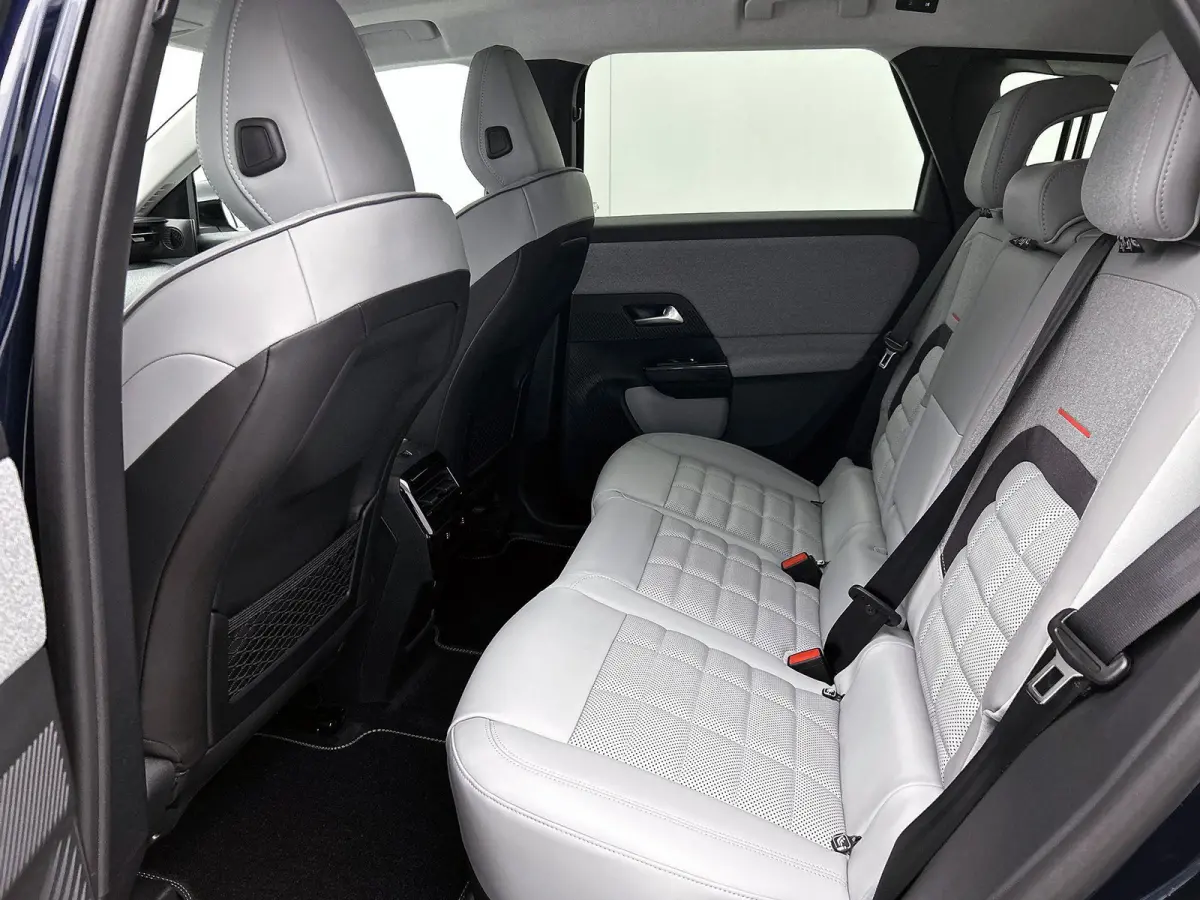 Max Comfort Range 73 kWh 210pk Automaat | 8 JAAR GARANTIE | NIEUW | SNEL LEVERBAAR | Schuif-/Kanteldak | Elektrische Bestuurdersstoel | Afneembare Trekhaak | Stoelmassage | 360 Camera | Elek
