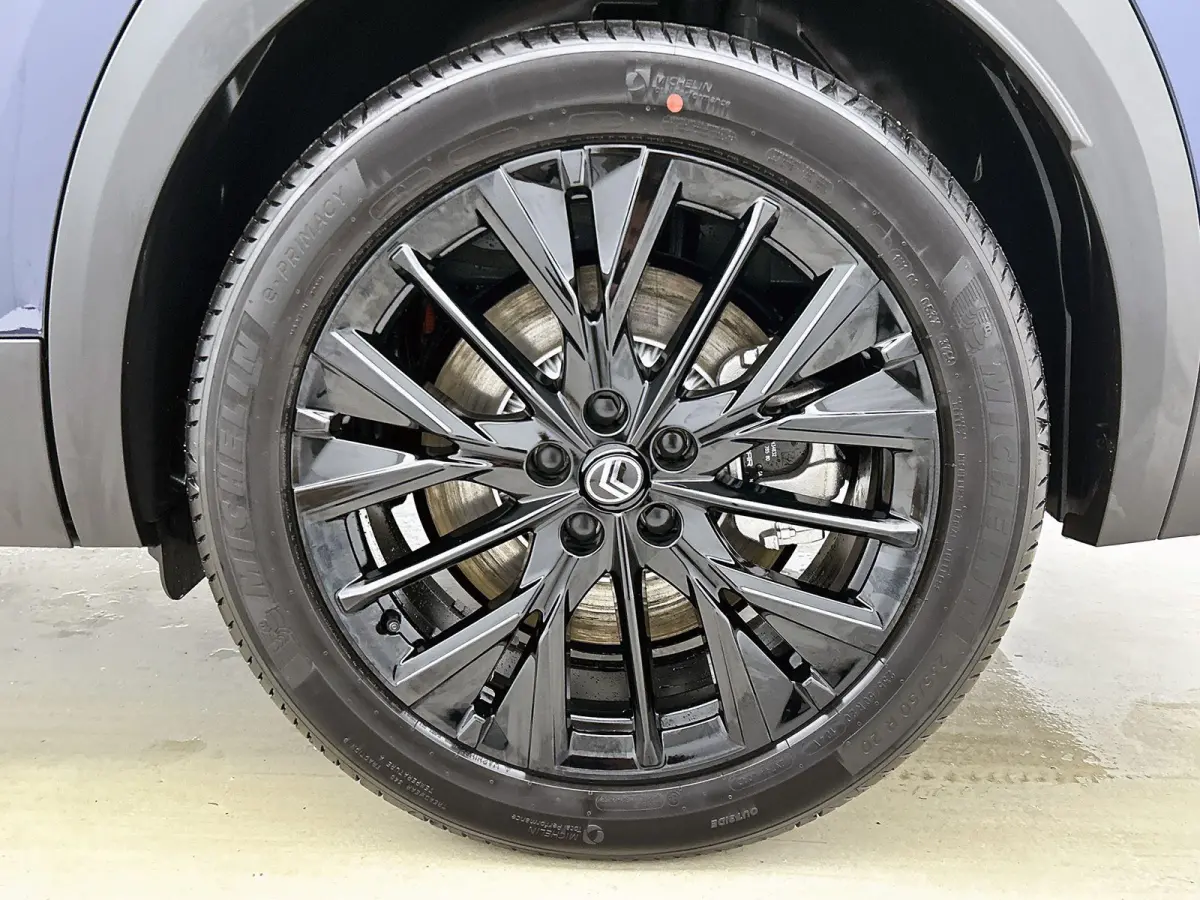 Max Comfort Range 73 kWh 210pk Automaat | 8 JAAR GARANTIE | NIEUW | SNEL LEVERBAAR | Schuif-/Kanteldak | Elektrische Bestuurdersstoel | Afneembare Trekhaak | Stoelmassage | 360 Camera | Elek