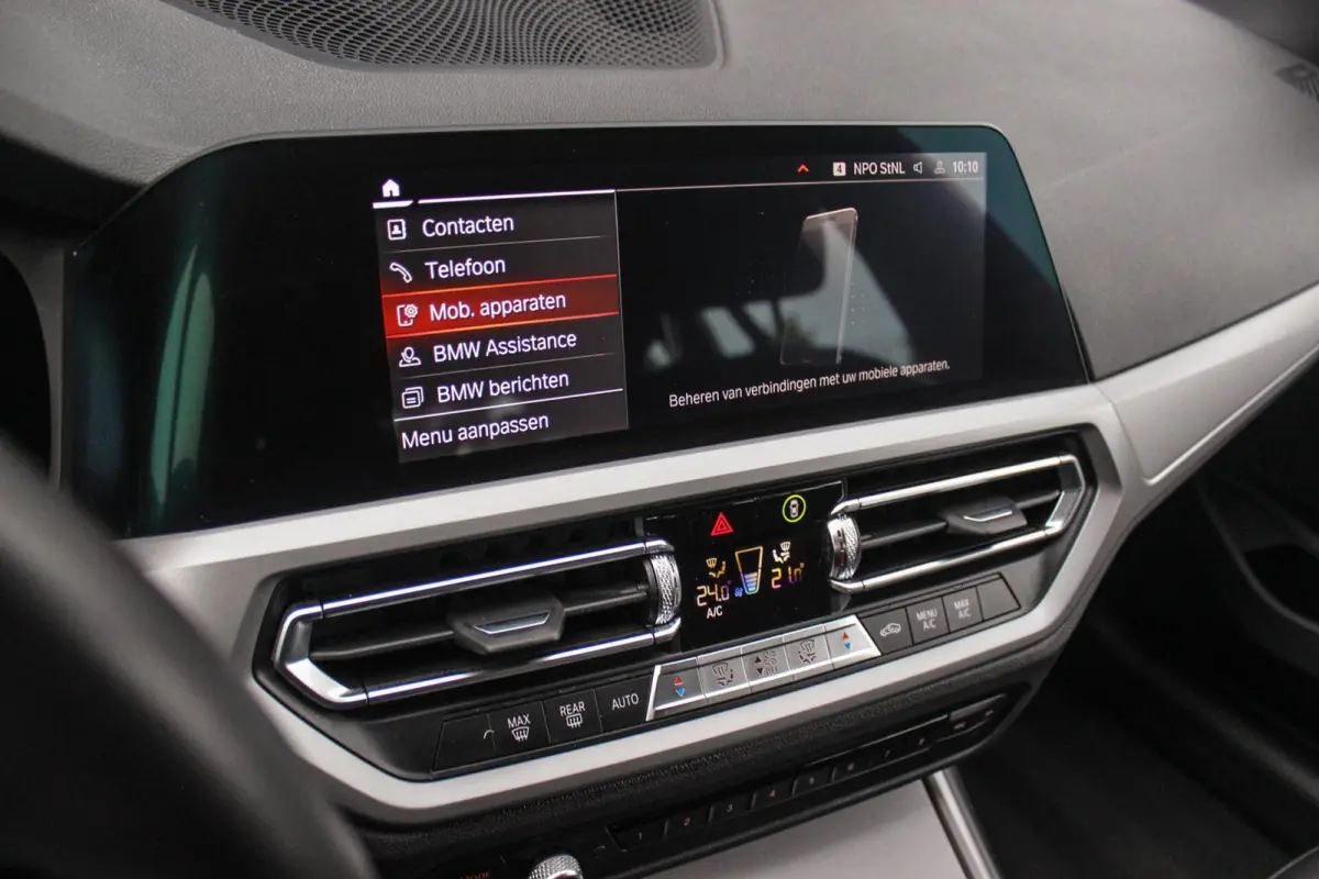 330e Business Edition Plus | 1e eigenaar | BTW auto | Leer | Camera | Sportstuur | 17 inch | Rijmodus | Bluetooth | Cruise control