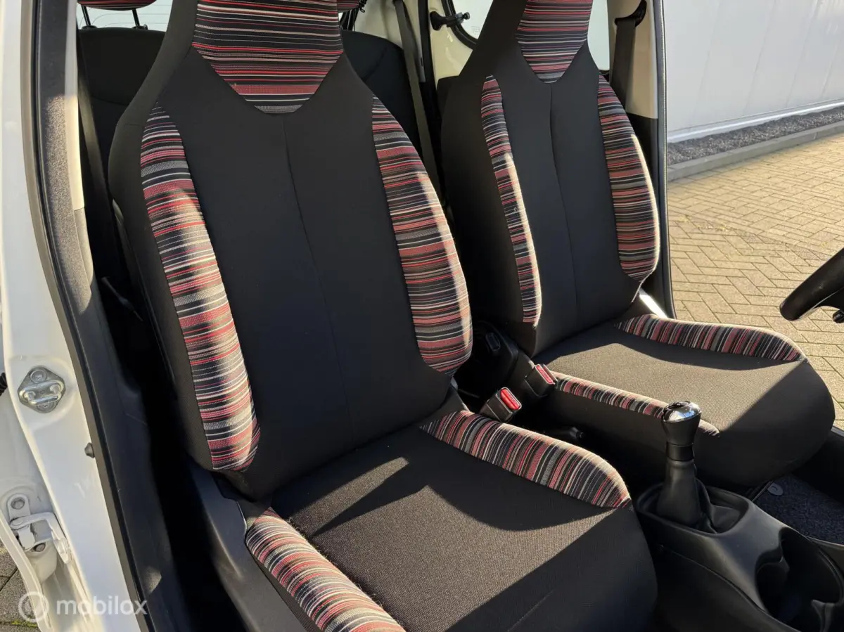 1.0 e-VTi Feel Airco Cruise NAP 5-deurs Bluetooth