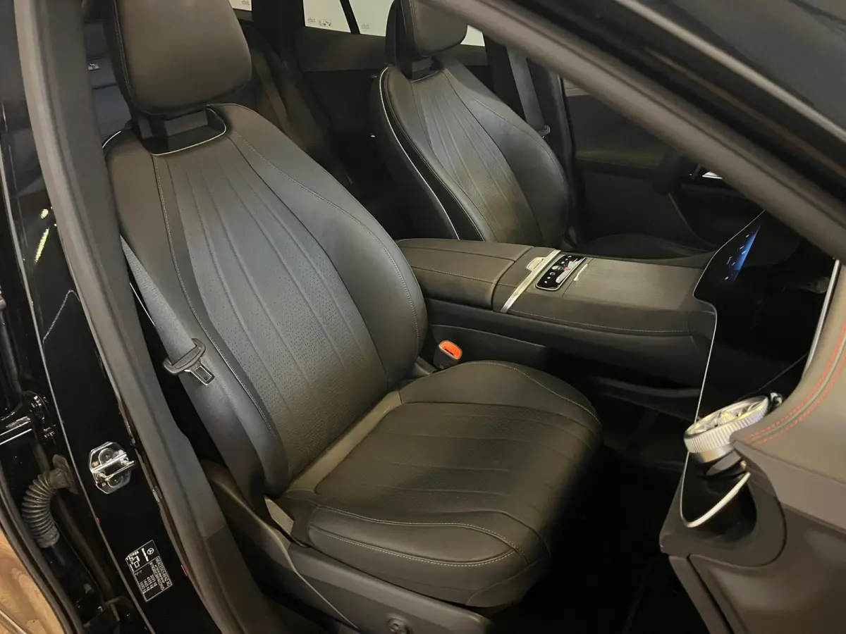 500 4Matic AMG Line 91 kWh|HYPERSCREEN|INCL BTW|NAP|