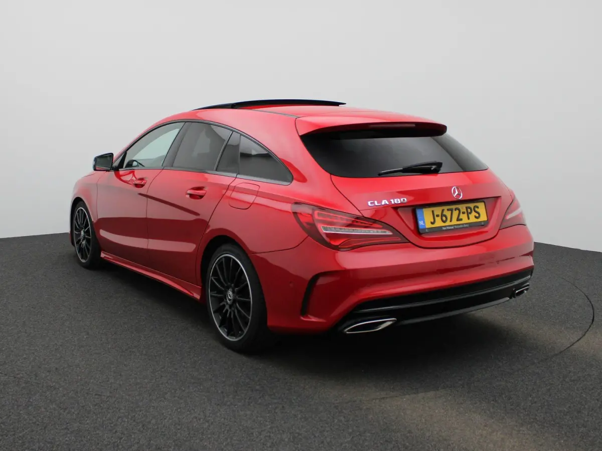 180 Business Solution AMG | Automaat | Stoelverwarming | Panoramadak | Achteruitrijcamera | Parkeersensoren |