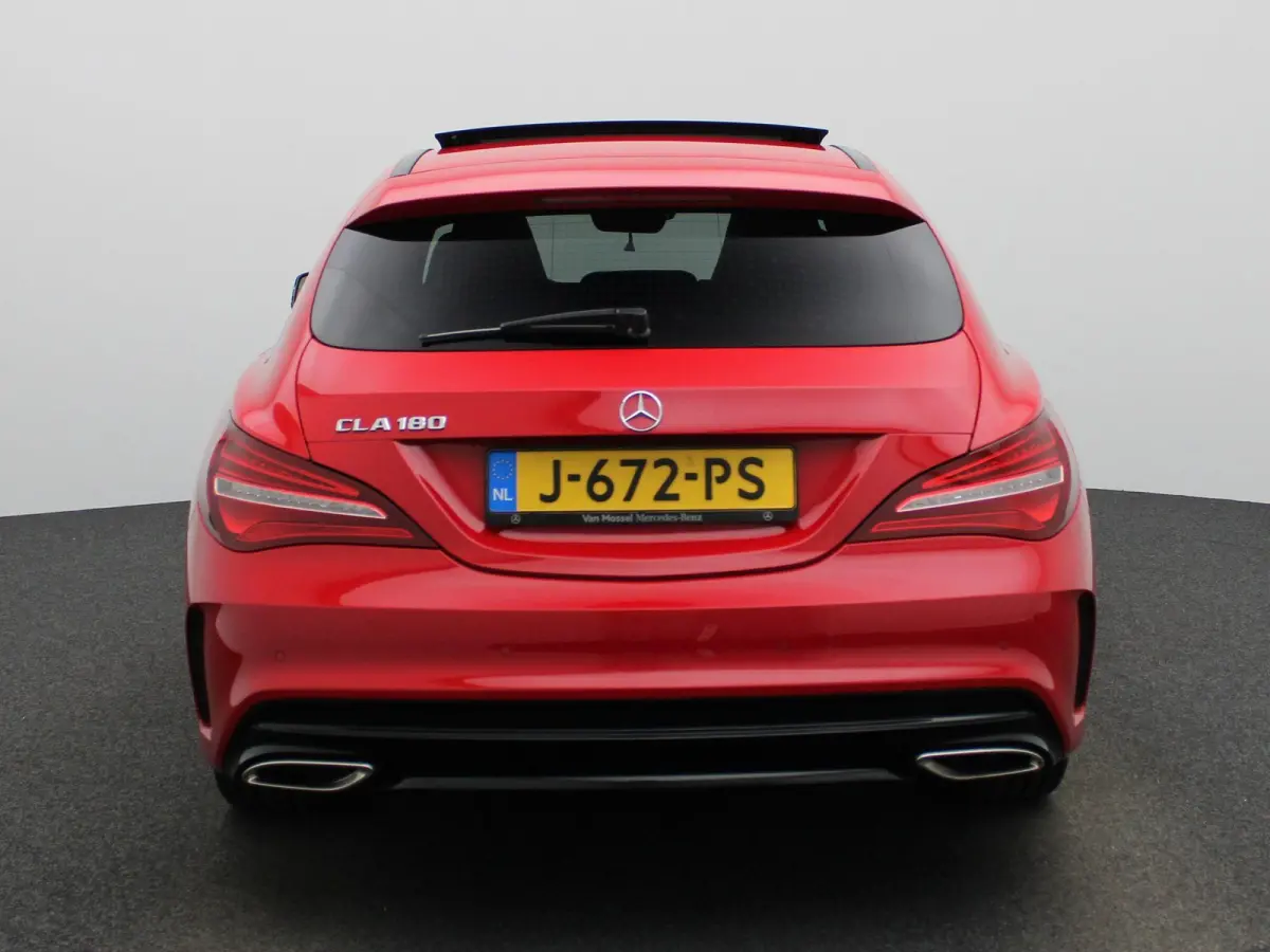 180 Business Solution AMG | Automaat | Stoelverwarming | Panoramadak | Achteruitrijcamera | Parkeersensoren |