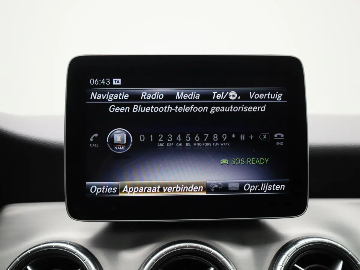 180 Business Solution AMG | Automaat | Stoelverwarming | Panoramadak | Achteruitrijcamera | Parkeersensoren |