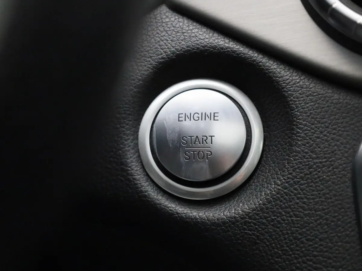 180 Business Solution AMG | Automaat | Stoelverwarming | Panoramadak | Achteruitrijcamera | Parkeersensoren |