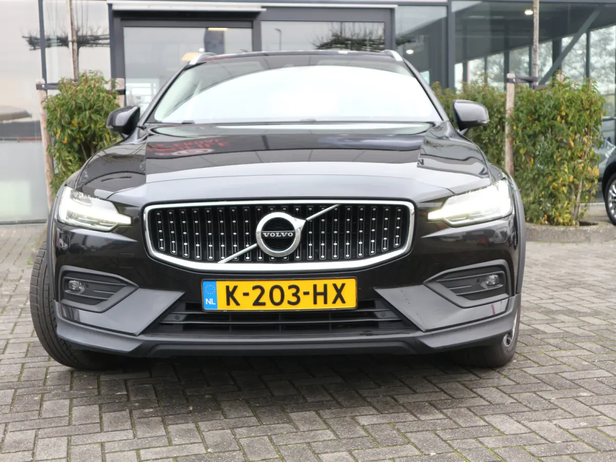 2.0 B5 AWD Pro NAVI ADAP CRUISE