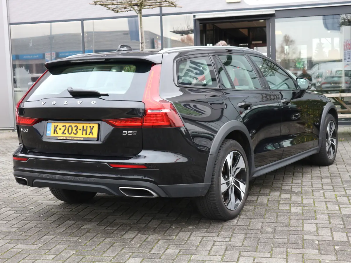 2.0 B5 AWD Pro NAVI ADAP CRUISE