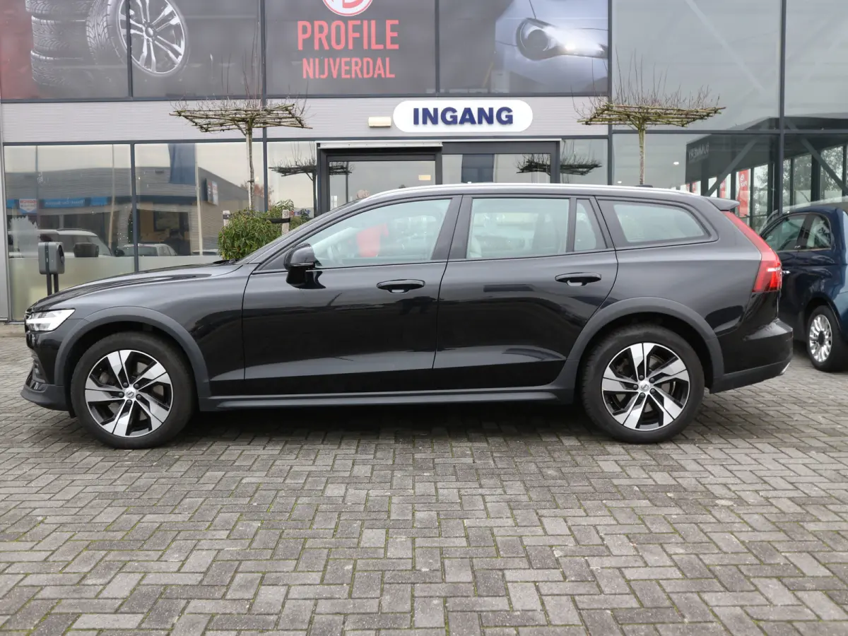 2.0 B5 AWD Pro NAVI ADAP CRUISE