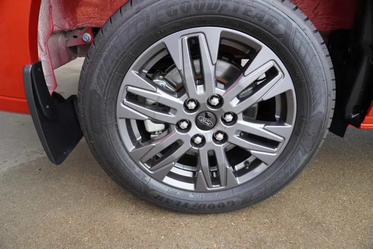 320L 2.0 TDCI 136PK L2H1 Limited Nr. V128 | Airco | Adap.Cruise | Navi