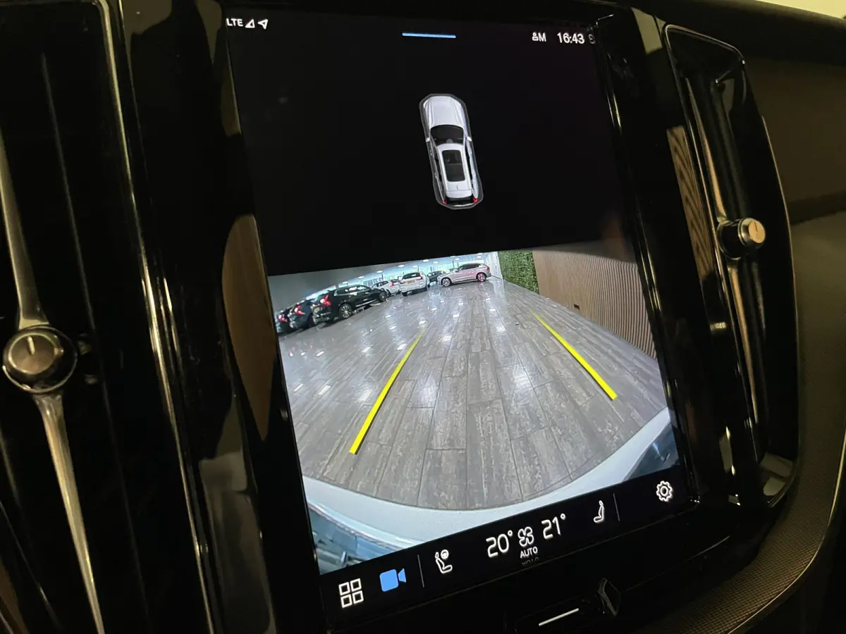 T6 AWD Recharge Plus Dark Long Range | Adaptieve Cruise Control | Stoel en Stuurwielverwarming | Parkeercamera | Pilot Assist | Bestuurdersstoel elektrisch geheugen | Contour Stoelen | Zitti