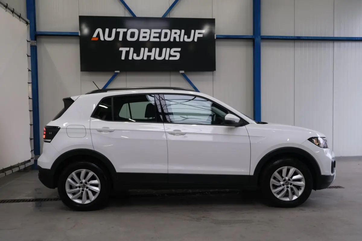 1.0 TSI Life Automaat - N.A.P. Airco, Cruise, Navi, PDC.