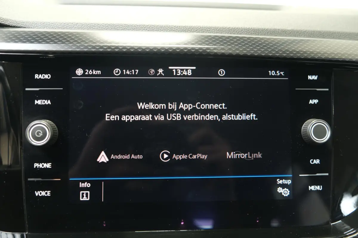 1.0 TSI Life Automaat - N.A.P. Airco, Cruise, Navi, PDC.