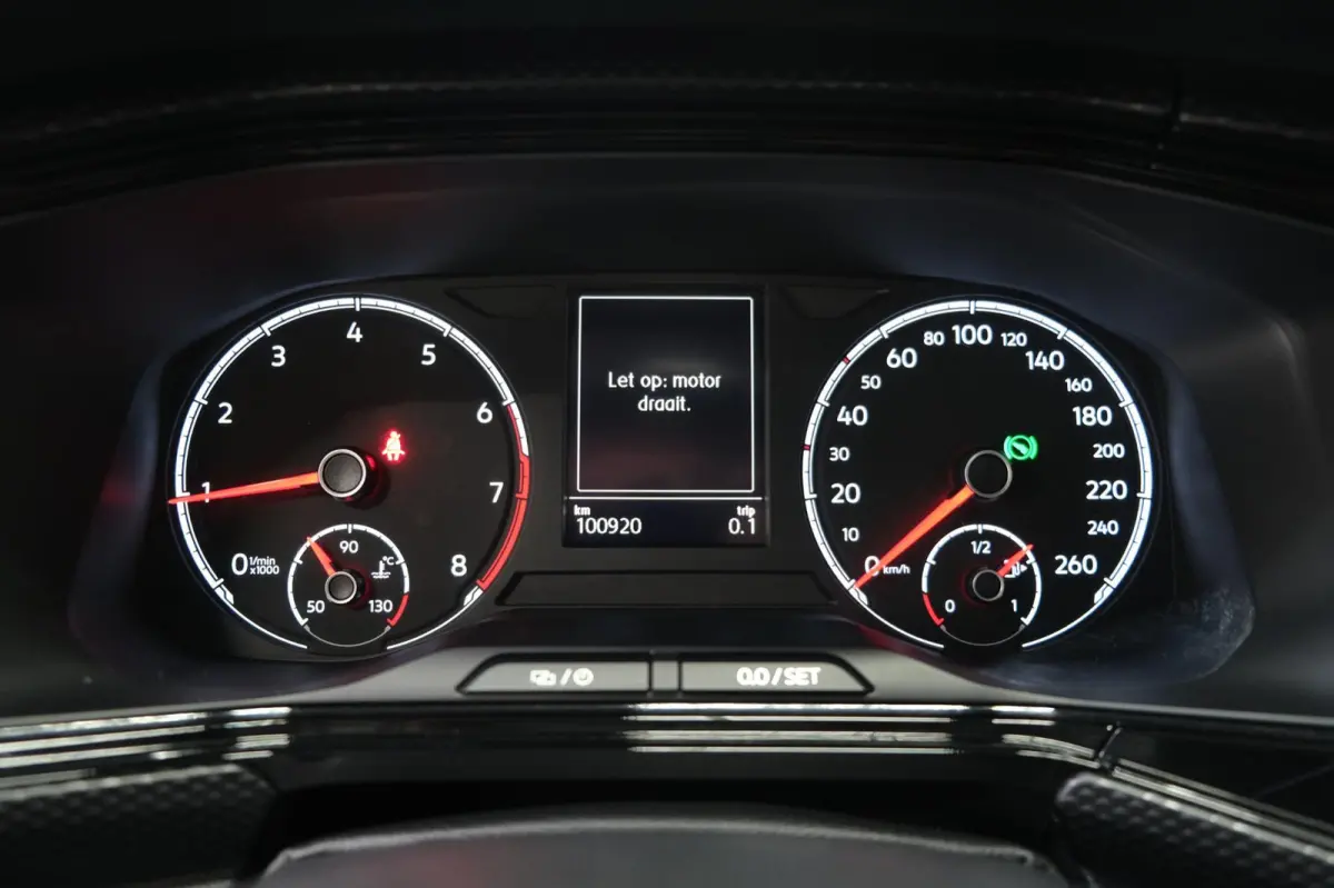 1.0 TSI Life Automaat - N.A.P. Airco, Cruise, Navi, PDC.
