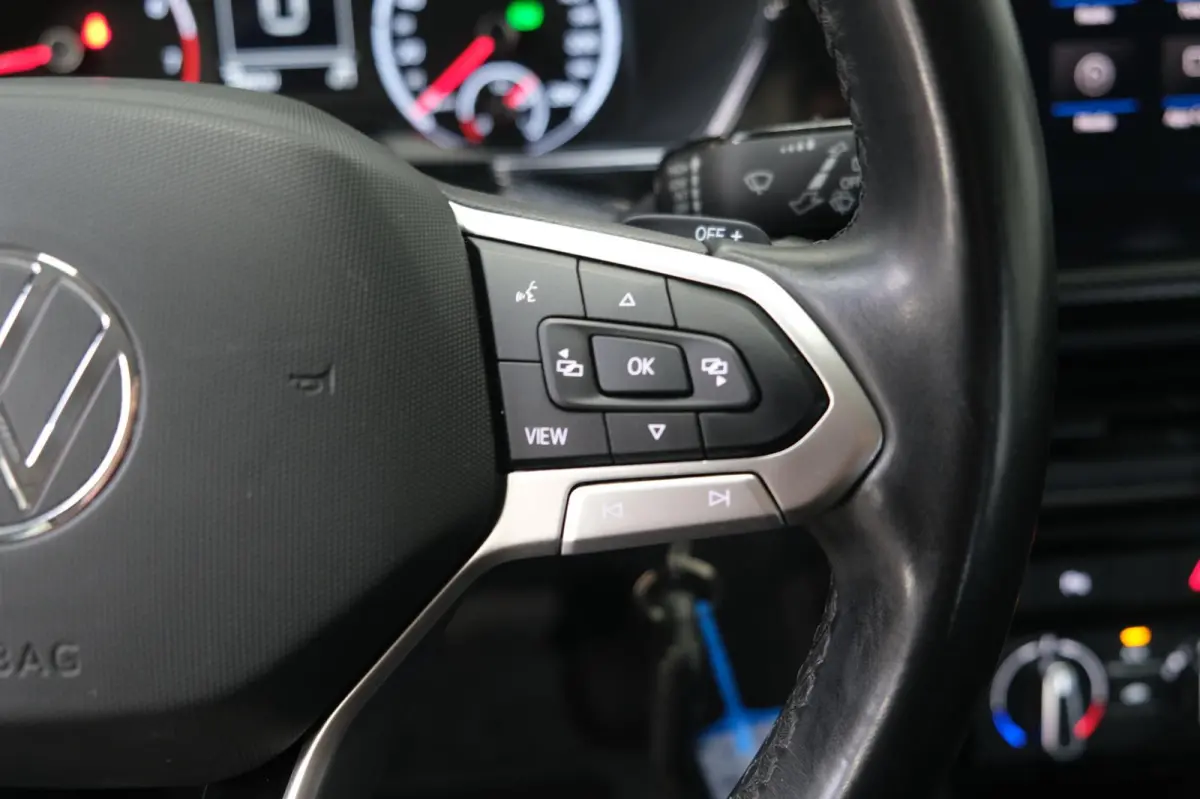 1.0 TSI Life Automaat - N.A.P. Airco, Cruise, Navi, PDC.