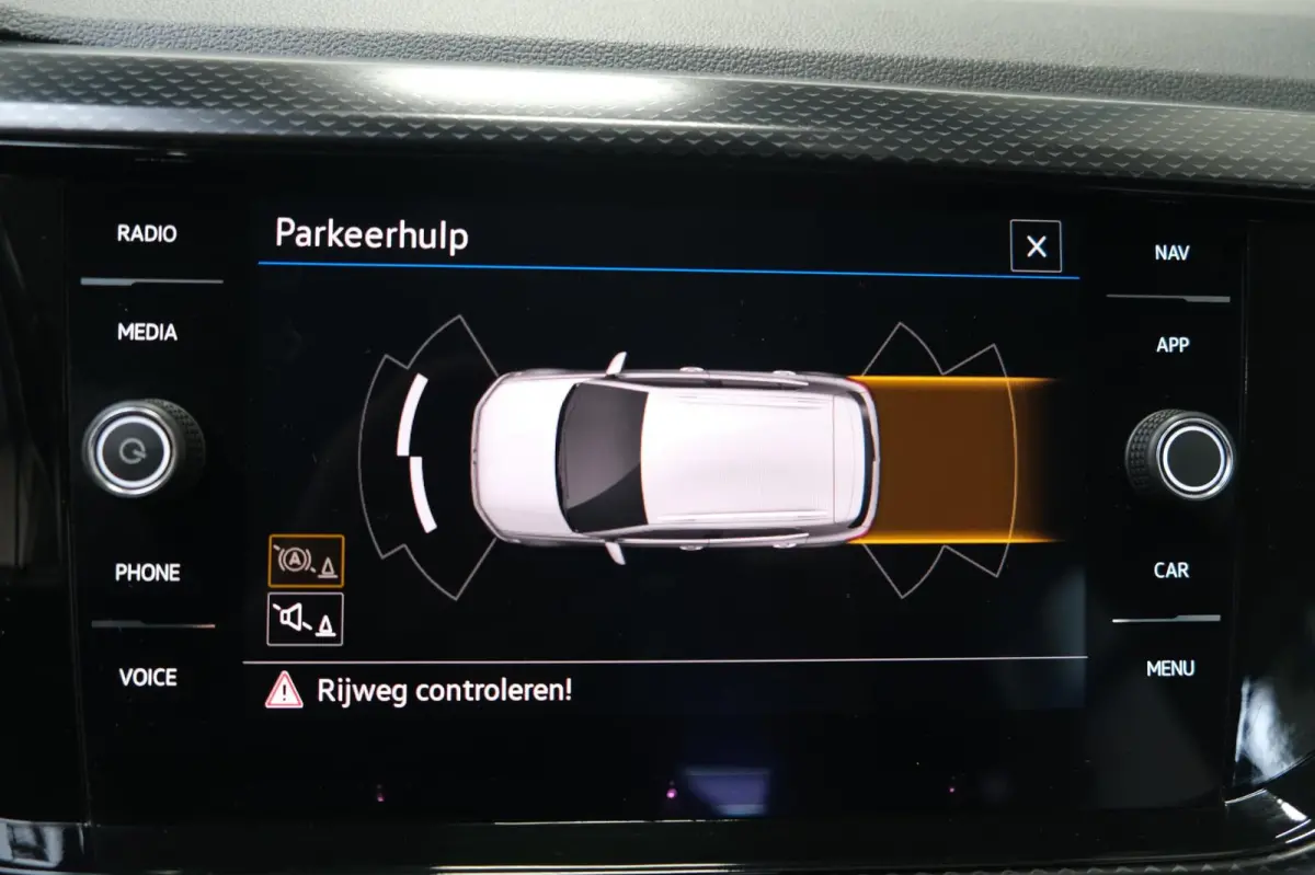 1.0 TSI Life Automaat - N.A.P. Airco, Cruise, Navi, PDC.