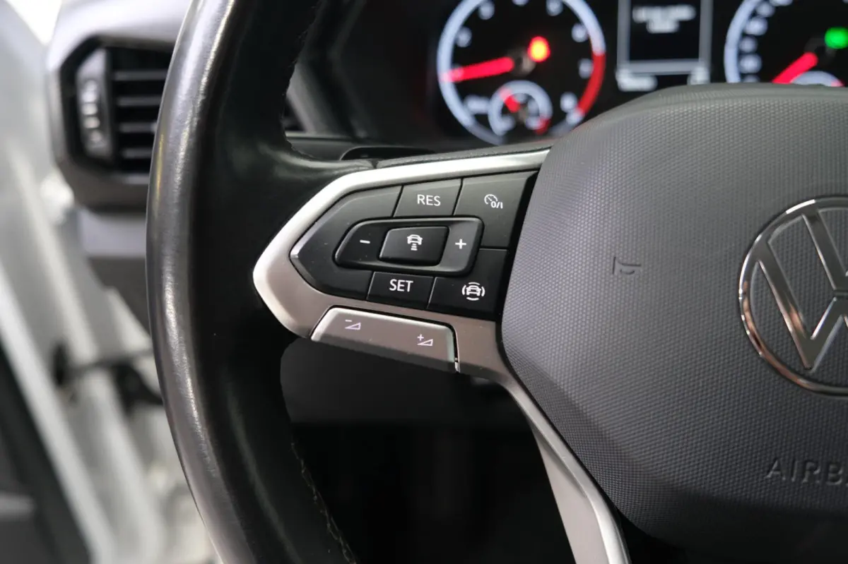 1.0 TSI Life Automaat - N.A.P. Airco, Cruise, Navi, PDC.